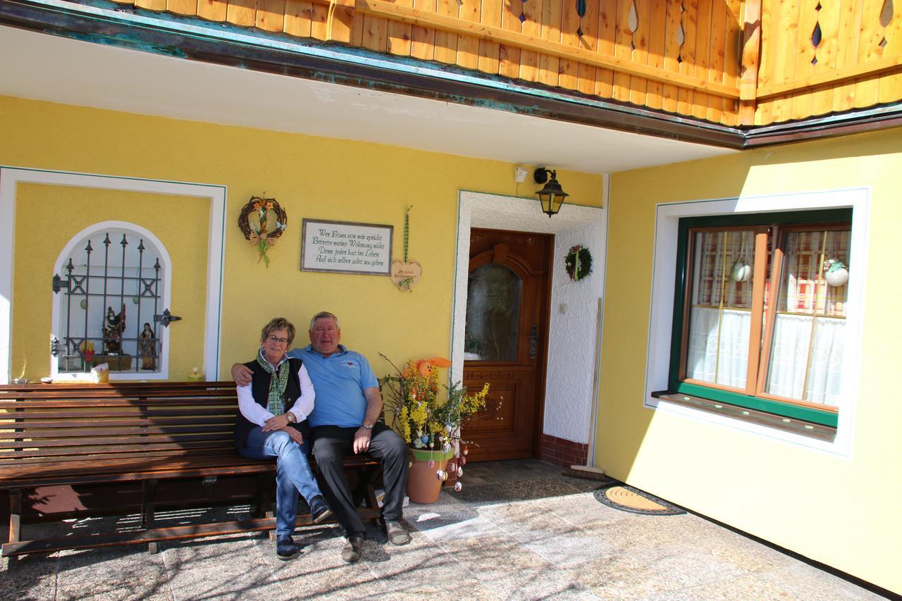 Haus Dorfer Bed & Breakfast Mariapfarr Exterior photo